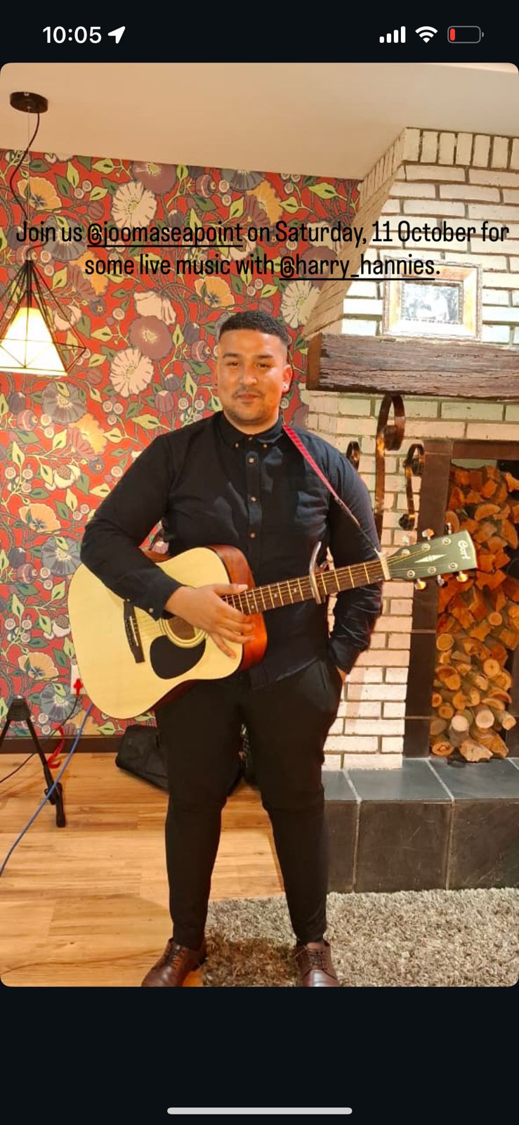 Harry Hannies performing live – photo 1